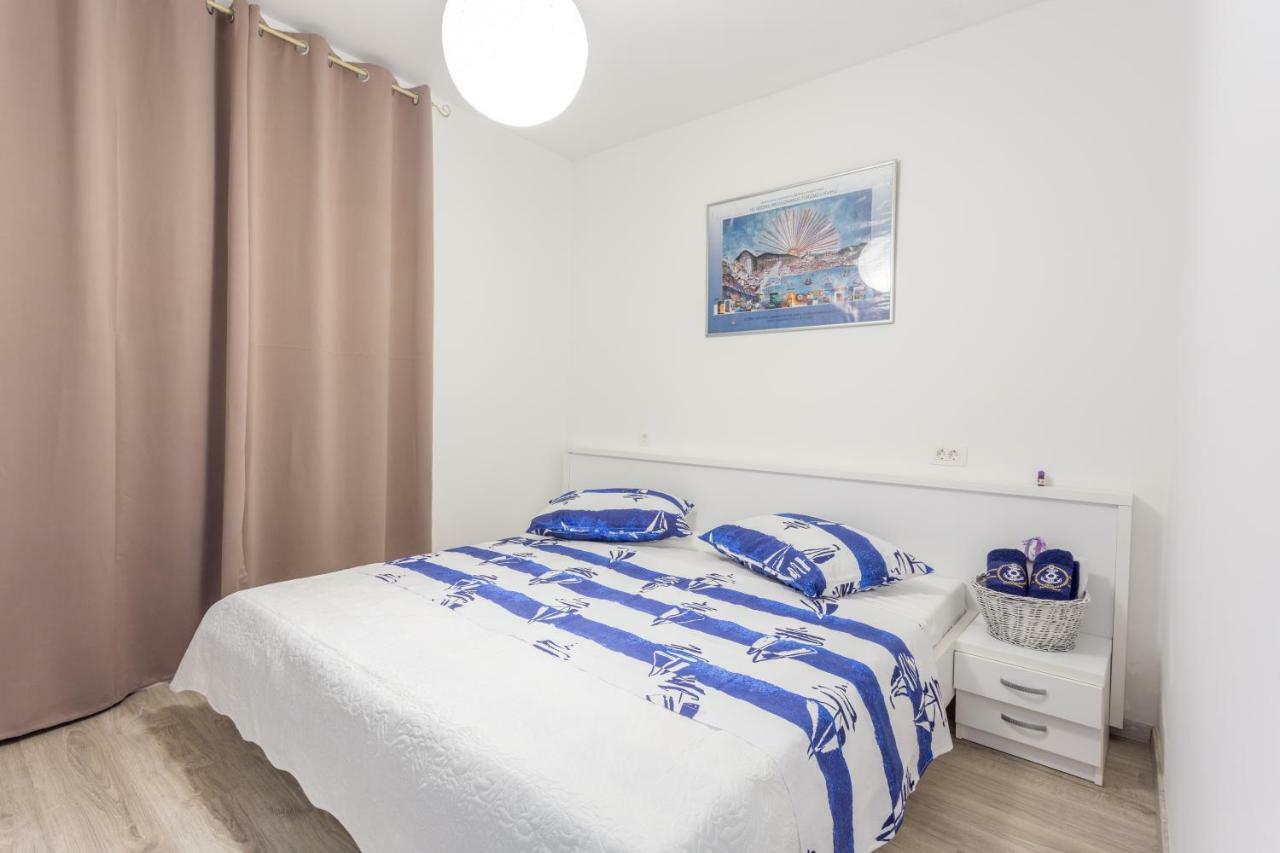 Apartment Branka Kustura 2 Hvar Town Buitenkant foto